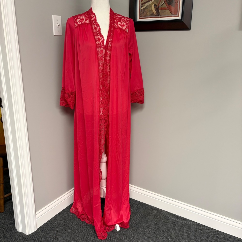 Vintage Olga Red Lace Trim Long Robe Nylon Nightgown Cover Up Size M 9702